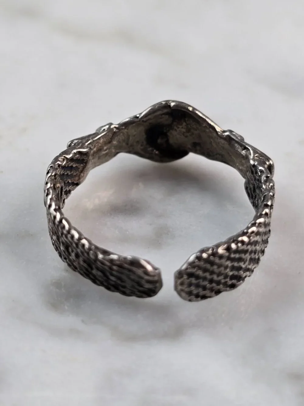 Womens Vintage Sterling Silver Holding Hands Friendship Ring 2.6g #E4130